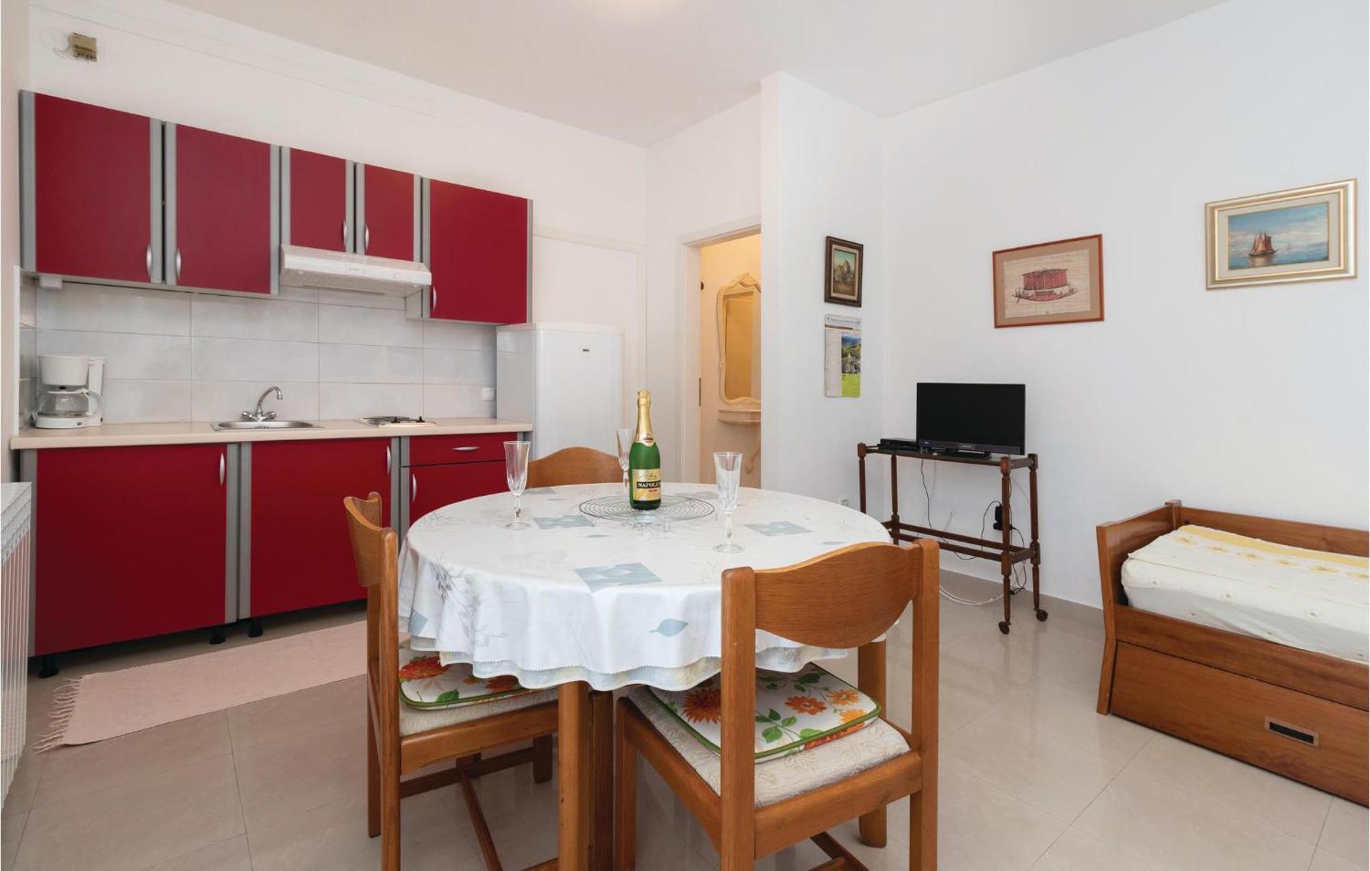 1 Bedroom Stunning Apartment In Задар Экстерьер фото